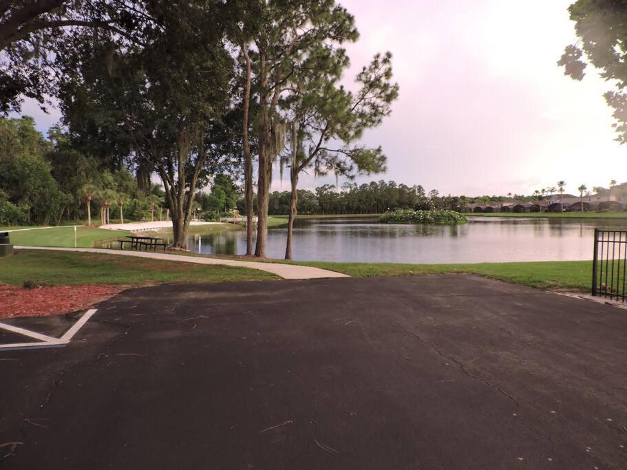 Enchanting Escape 3 Bedroom Minutes From Disney! Kissimmee Esterno foto